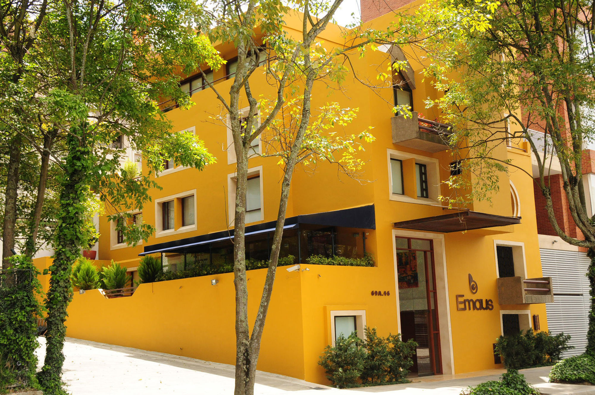 Hotel Emaus Bogotá Exteriör bild