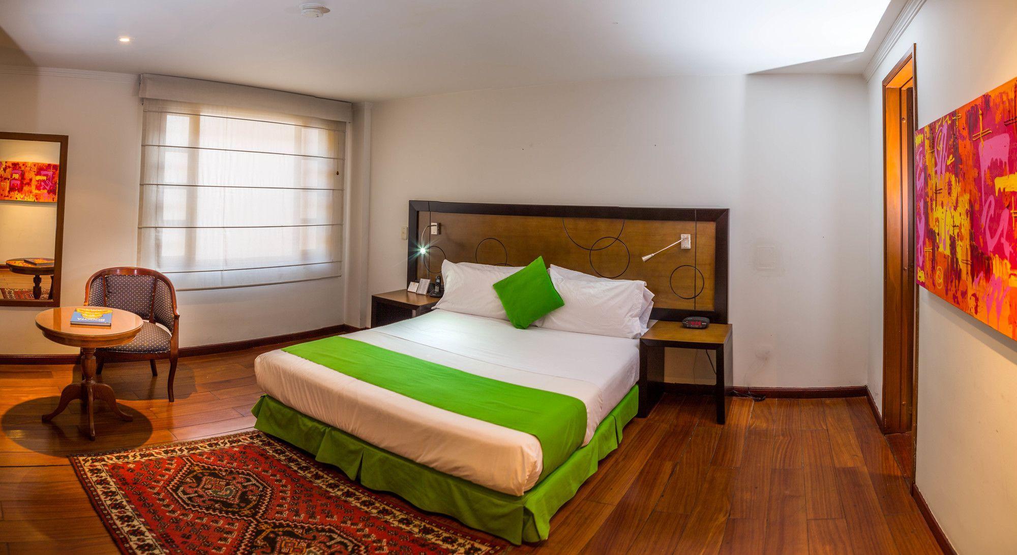 Hotel Emaus Bogotá Exteriör bild