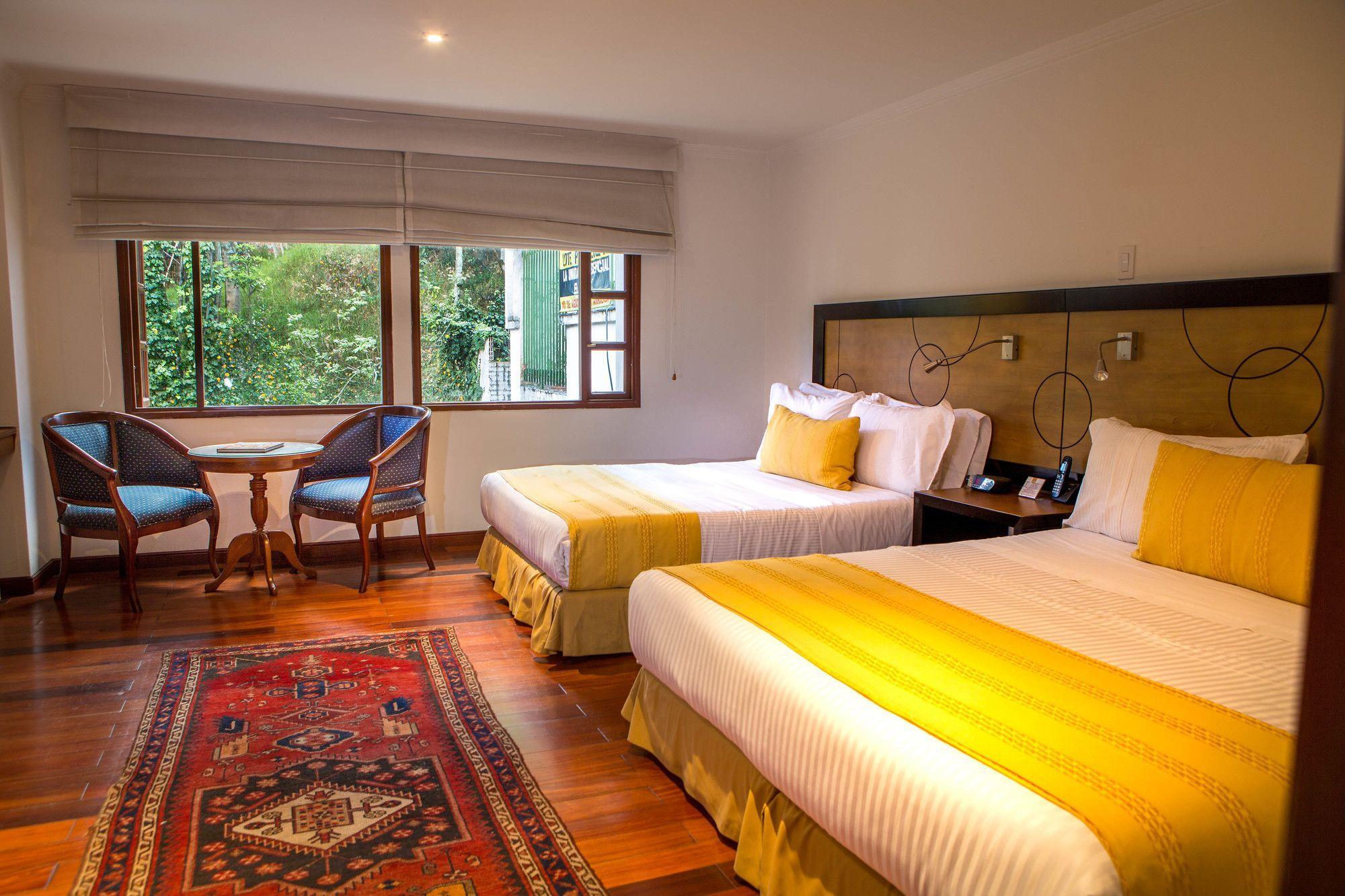 Hotel Emaus Bogotá Exteriör bild