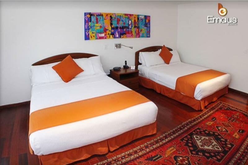 Hotel Emaus Bogotá Exteriör bild